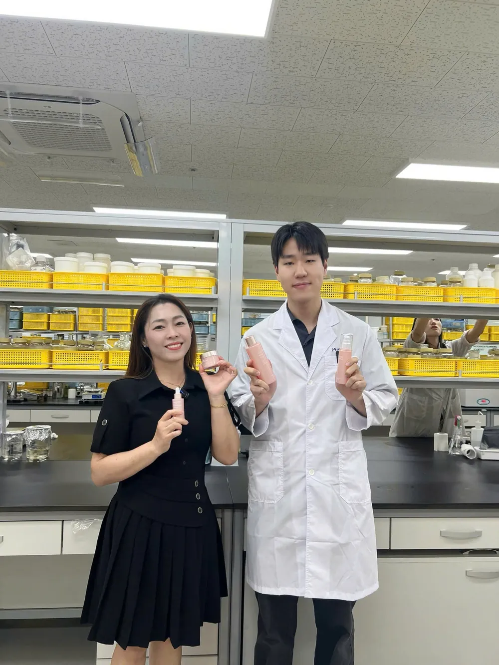 LumiAura 代理商於 ENBIOSCIENCE 研發實驗室
